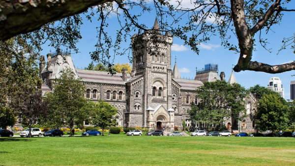 Top 10 Colleges in Canada For International Students